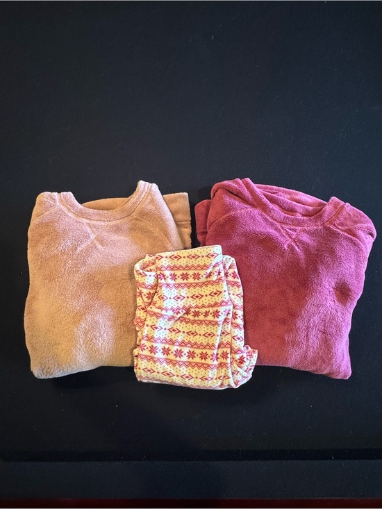 32 Degrees Other - 32 Degrees 3 Piece Fleece Tops & Patterned Leggings, Pink Maroon & Cream Small